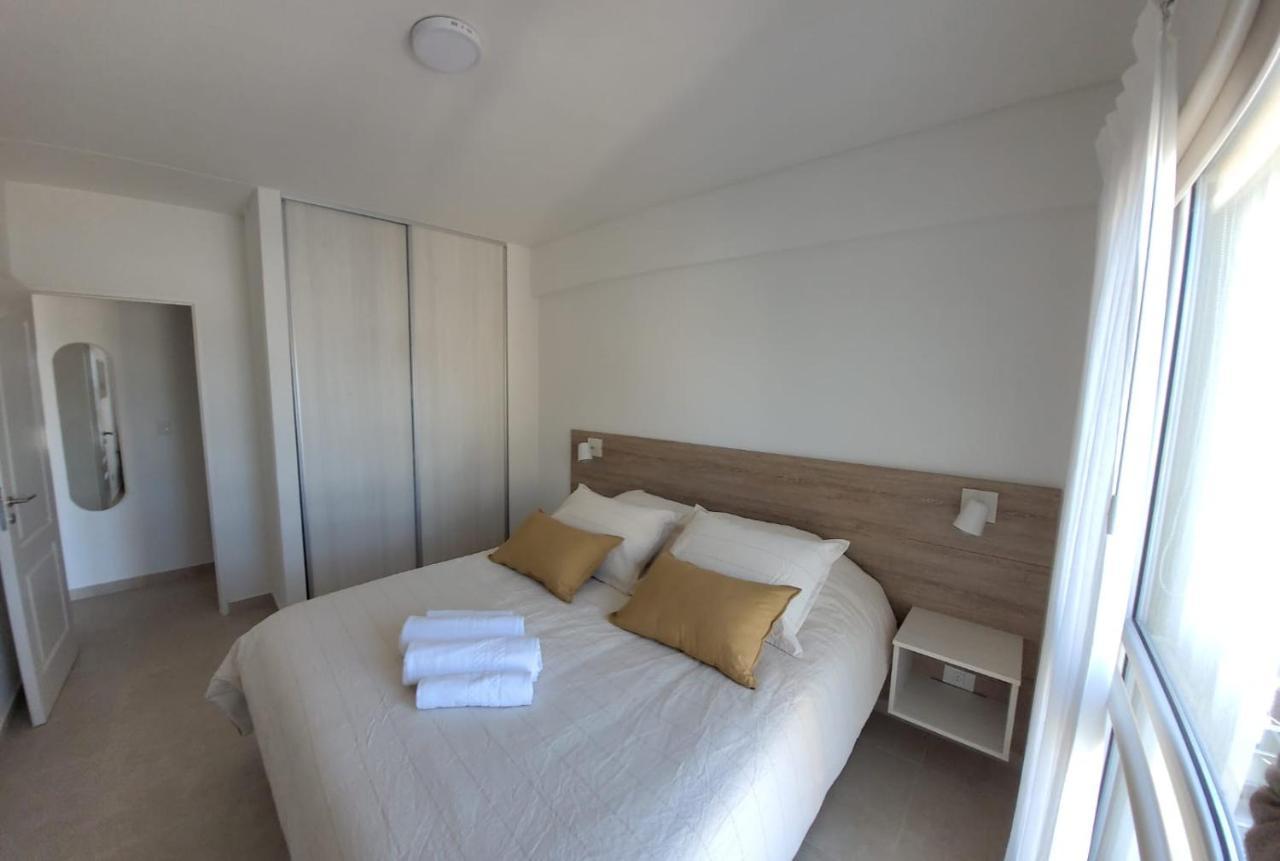Departamento Moderno Con Cochera Y Parrilla, Amplio Y Luminoso * Puerto Madryn